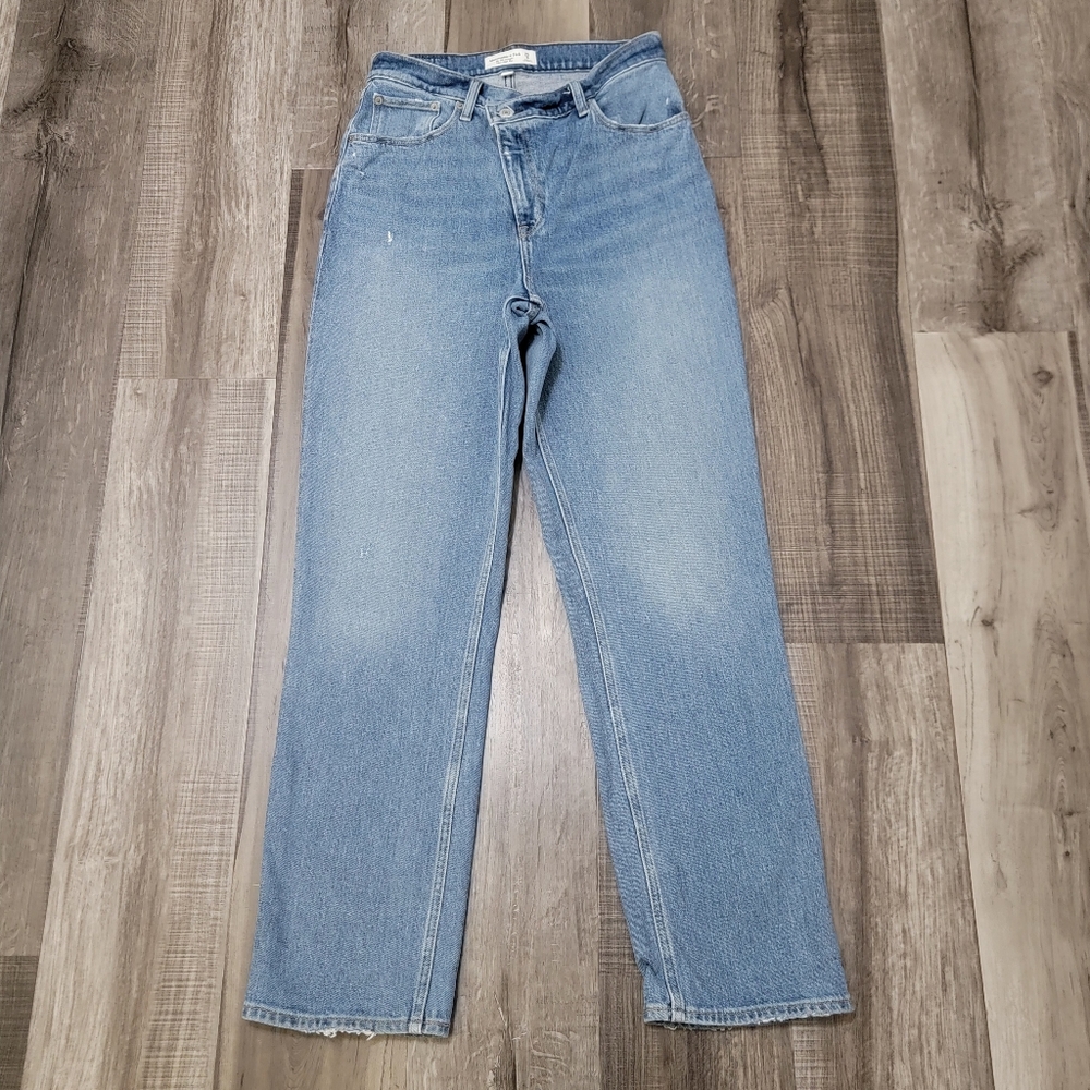 Abercrombie & Fitch 90s Straight Leg High Rise Criss-cross Waist Jeans